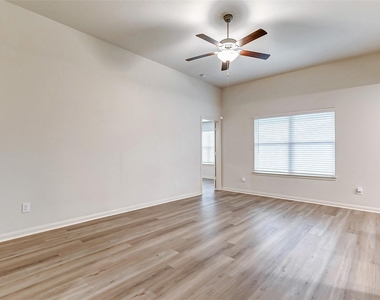 309 Killam County Drive - Photo Thumbnail 3