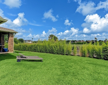 303 Twin Timbers Lane - Photo Thumbnail 5