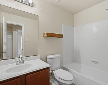 267 Bloomhill Place - Photo Thumbnail 15