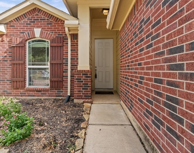 24530 Lakecrest Town Drive - Photo Thumbnail 1