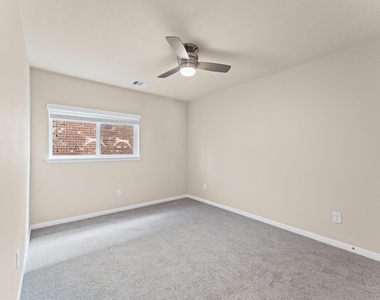 24530 Lakecrest Town Drive - Photo Thumbnail 16