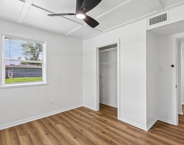 159 Oak Drive - Photo Thumbnail 17
