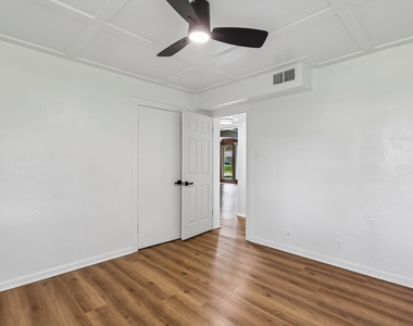 159 Oak Drive - Photo Thumbnail 19