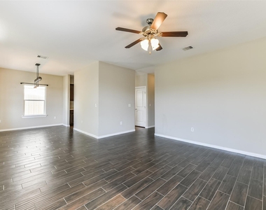 902 Virginia Avenue - Photo Thumbnail 7