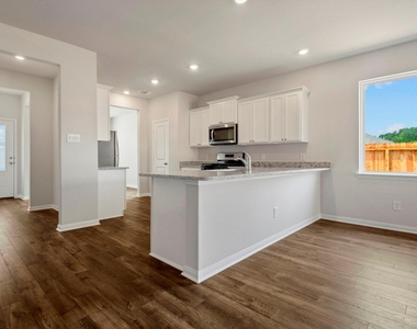 701 Jasmine Ridge Lane - Photo Thumbnail 7
