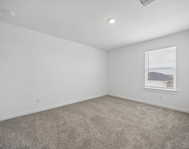 3306 Bonnie Heights Street - Photo Thumbnail 33