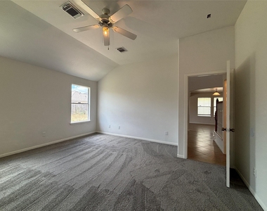 6511 Dogwood Park Lane - Photo Thumbnail 12