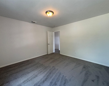6511 Dogwood Park Lane - Photo Thumbnail 25