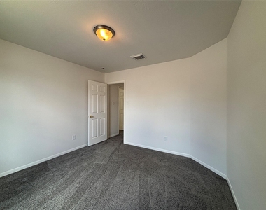 6511 Dogwood Park Lane - Photo Thumbnail 29