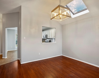 2923 Goldspring Lane - Photo Thumbnail 14