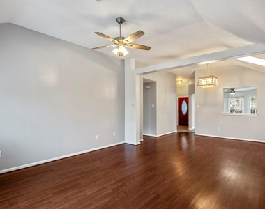 2923 Goldspring Lane - Photo Thumbnail 18