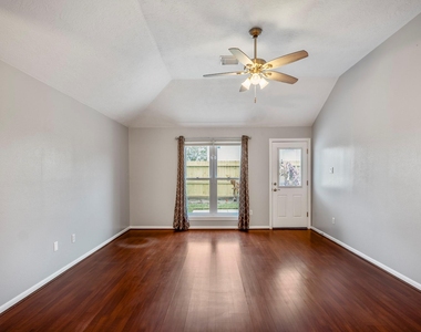 2923 Goldspring Lane - Photo Thumbnail 17