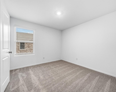 3012 Calhoun Falls Drive - Photo Thumbnail 11