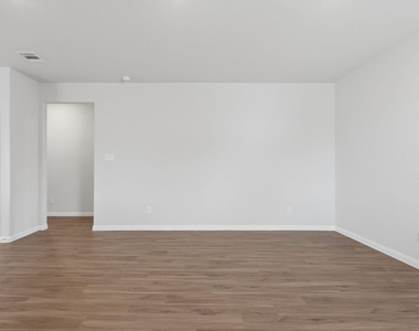 2405 Bray Head Drive - Photo Thumbnail 40