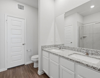 2405 Bray Head Drive - Photo Thumbnail 12