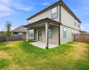 2405 Bray Head Drive - Photo Thumbnail 3