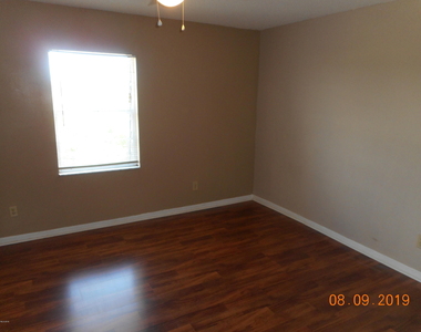 1010 Pine Tree Drive - Photo Thumbnail 13