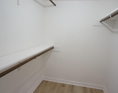 7400 Bellerive Drive - Photo Thumbnail 14