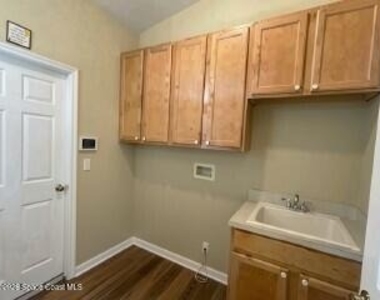 1008 Wimbledon Drive - Photo Thumbnail 22
