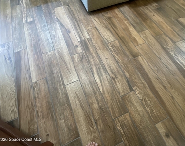 1008 Wimbledon Drive - Photo Thumbnail 25