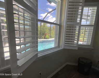 1008 Wimbledon Drive - Photo Thumbnail 16