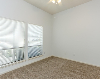 13102 Wickersham Lane - Photo Thumbnail 19