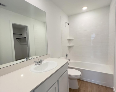 18547 Cepagatti Drive - Photo Thumbnail 5