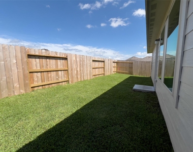 18547 Cepagatti Drive - Photo Thumbnail 13