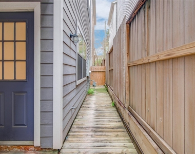 2414 Charleston Street - Photo Thumbnail 36