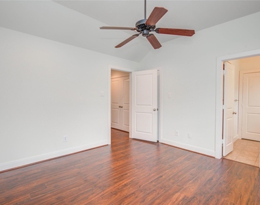 2414 Charleston Street - Photo Thumbnail 33