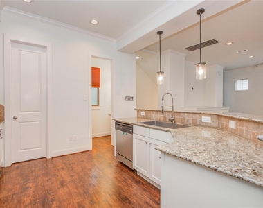 2414 Charleston Street - Photo Thumbnail 15