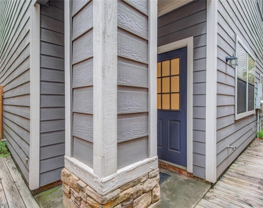 2414 Charleston Street - Photo Thumbnail 35