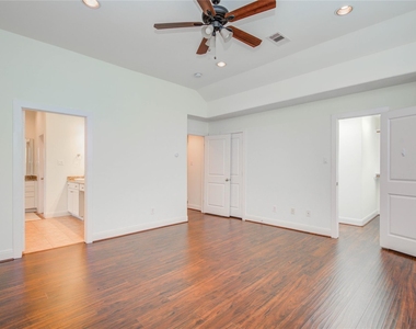 2414 Charleston Street - Photo Thumbnail 26