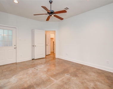 2414 Charleston Street - Photo Thumbnail 6