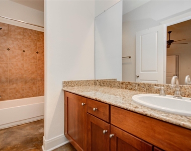 2414 Charleston Street - Photo Thumbnail 7