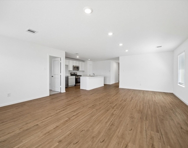 21583 Casavatore Dr - Photo Thumbnail 4