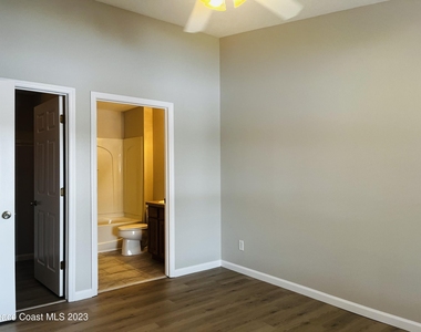 4595 Radiant Way - Photo Thumbnail 10