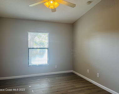 4595 Radiant Way - Photo Thumbnail 7