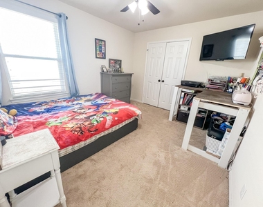 13106 Lucy Grove Lane - Photo Thumbnail 15
