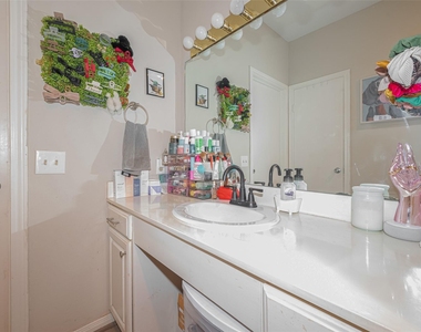 2475 Underwood Street - Photo Thumbnail 19