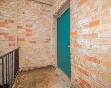 2475 Underwood Street - Photo Thumbnail 3
