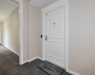 2475 Underwood Street - Photo Thumbnail 4