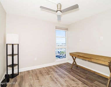 4700 Ocean Beach Boulevard - Photo Thumbnail 7