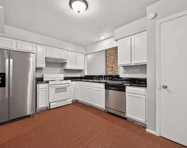 24050 Spring Briar Lane - Photo Thumbnail 7