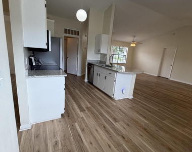 1460 Heartwellville Street Nw - Photo Thumbnail 6