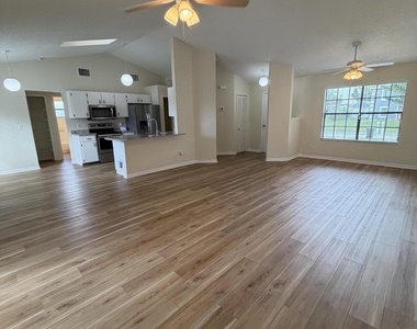 1460 Heartwellville Street Nw - Photo Thumbnail 3