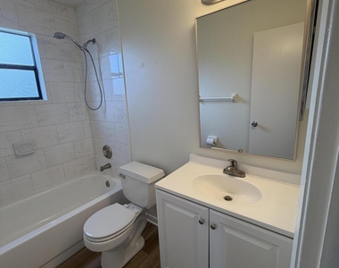 1460 Heartwellville Street Nw - Photo Thumbnail 12