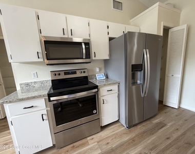 1460 Heartwellville Street Nw - Photo Thumbnail 5