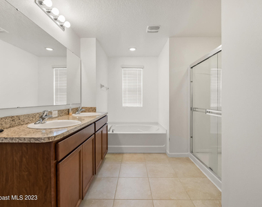 4637 Amaca Bay Lane - Photo Thumbnail 20