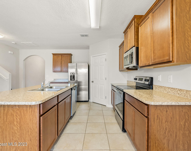 4637 Amaca Bay Lane - Photo Thumbnail 6